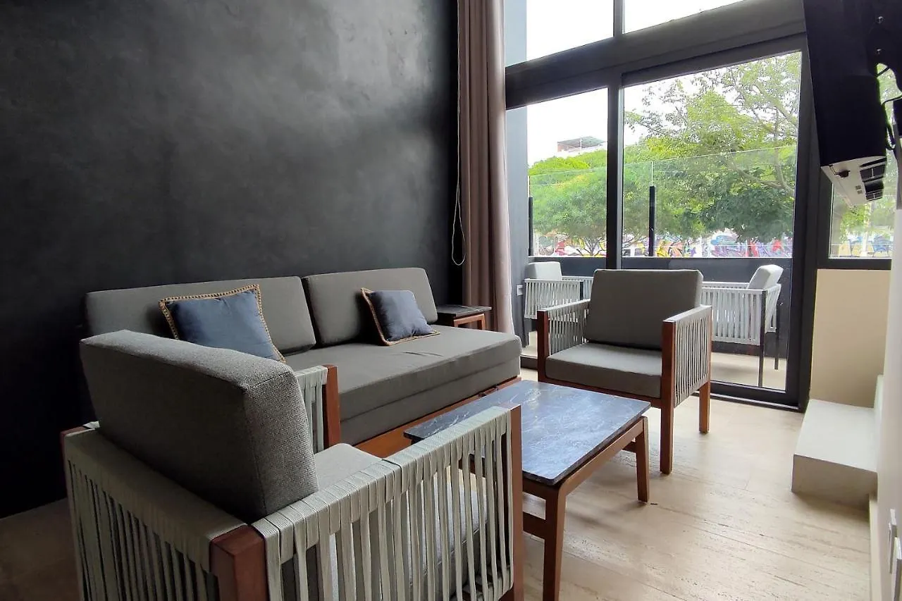 Beautiful 2 Story Loft Near The Beach Playa del Carmen Aparthotel