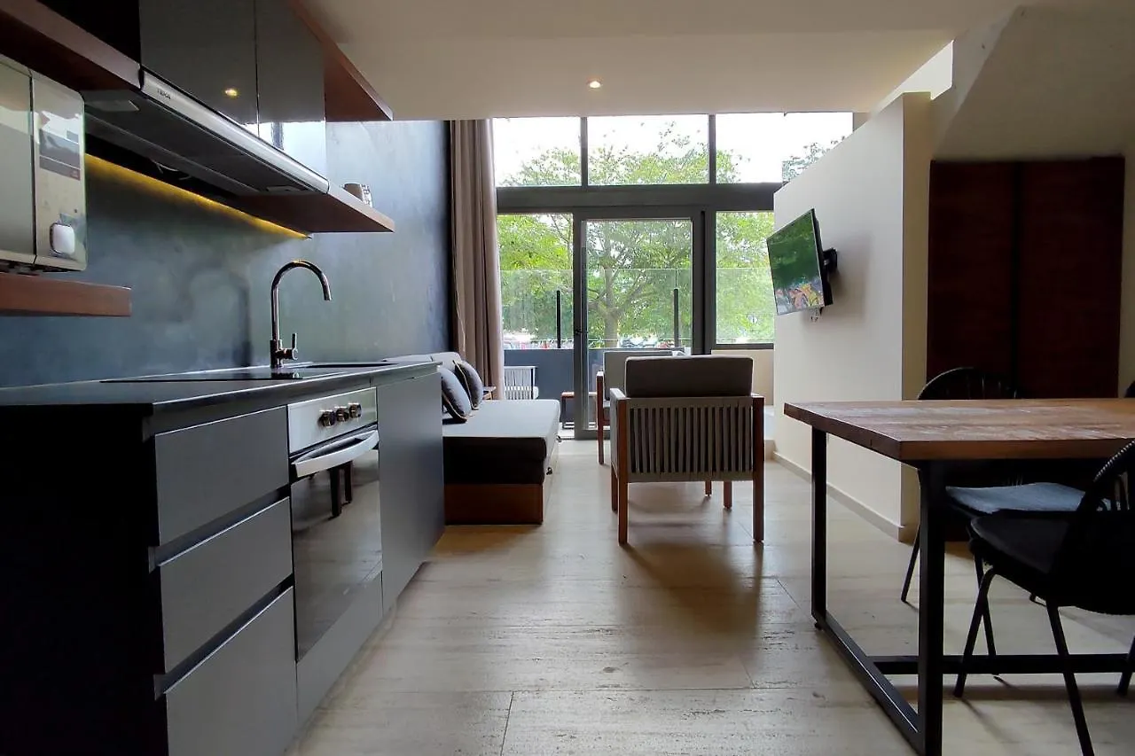 Beautiful 2 Story Loft Near The Beach 普拉亚卡门 0*,  墨西哥