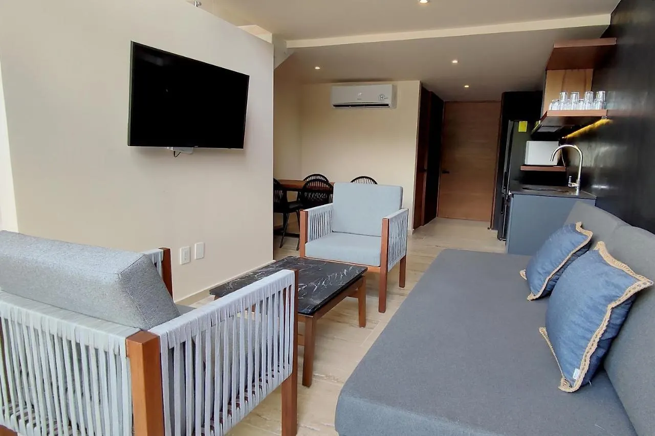 Beautiful 2 Story Loft Near The Beach 普拉亚卡门