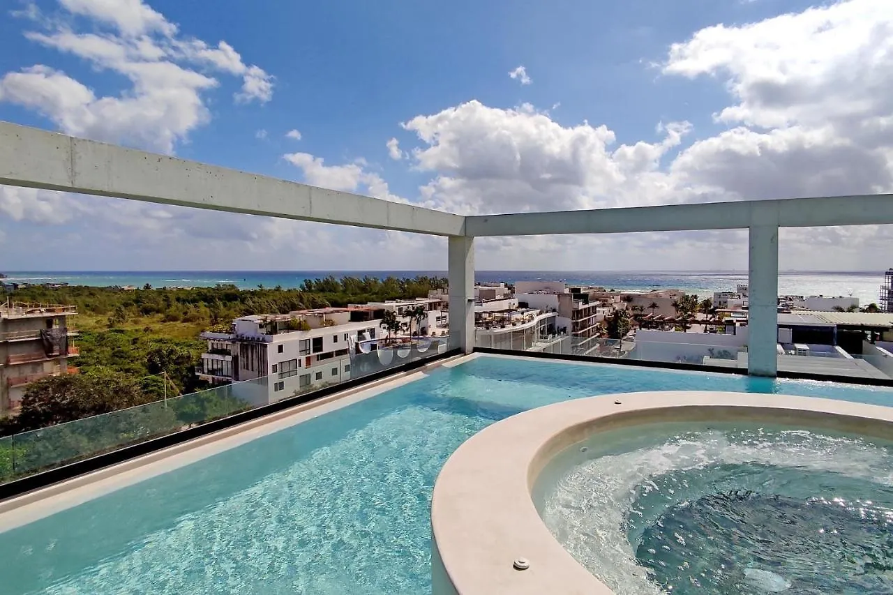 Beautiful 2 Story Loft Near The Beach Playa del Carmen Appart hôtel